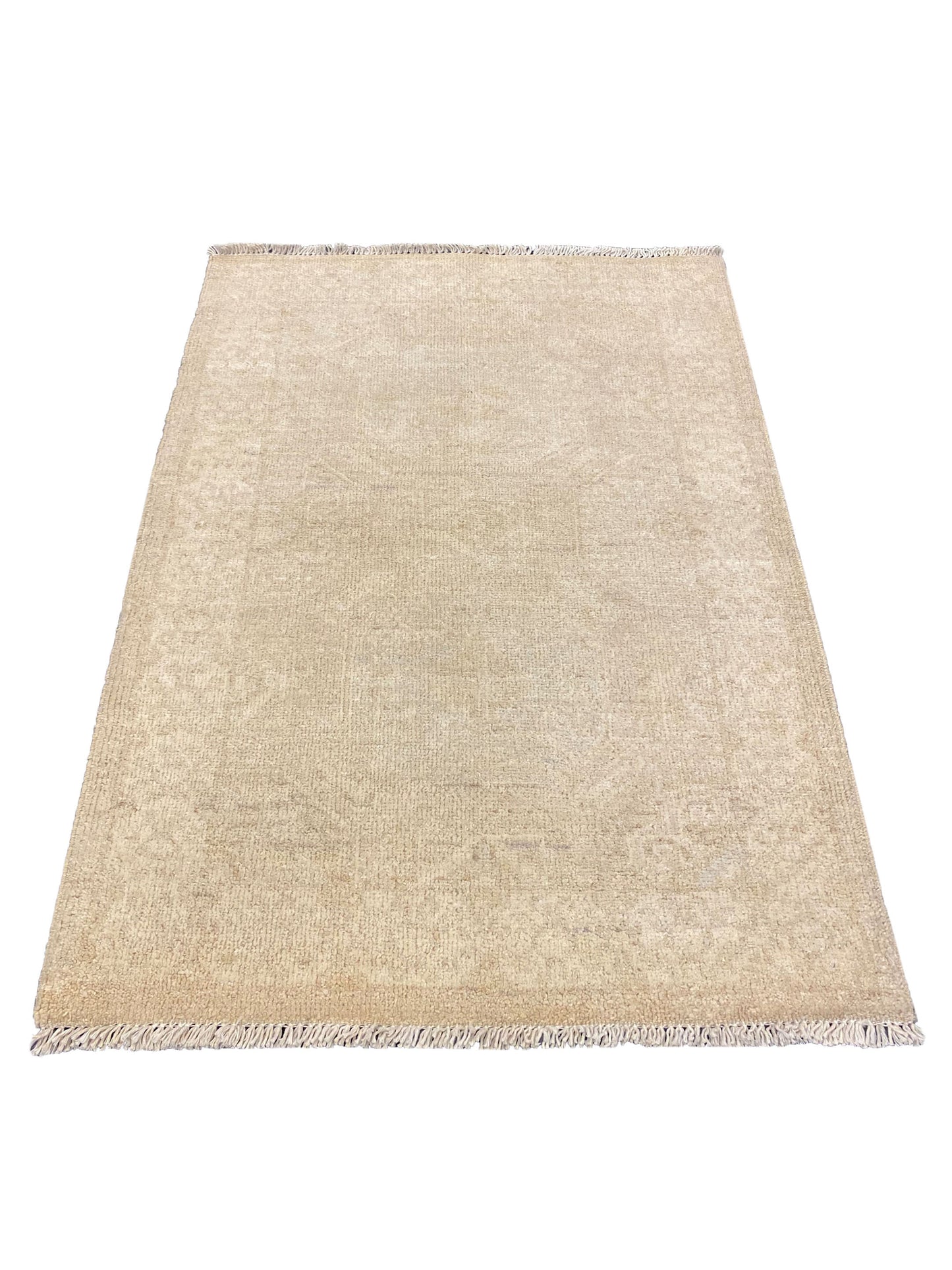 Artisan Patricia  Silver  Traditional Knotted Rug