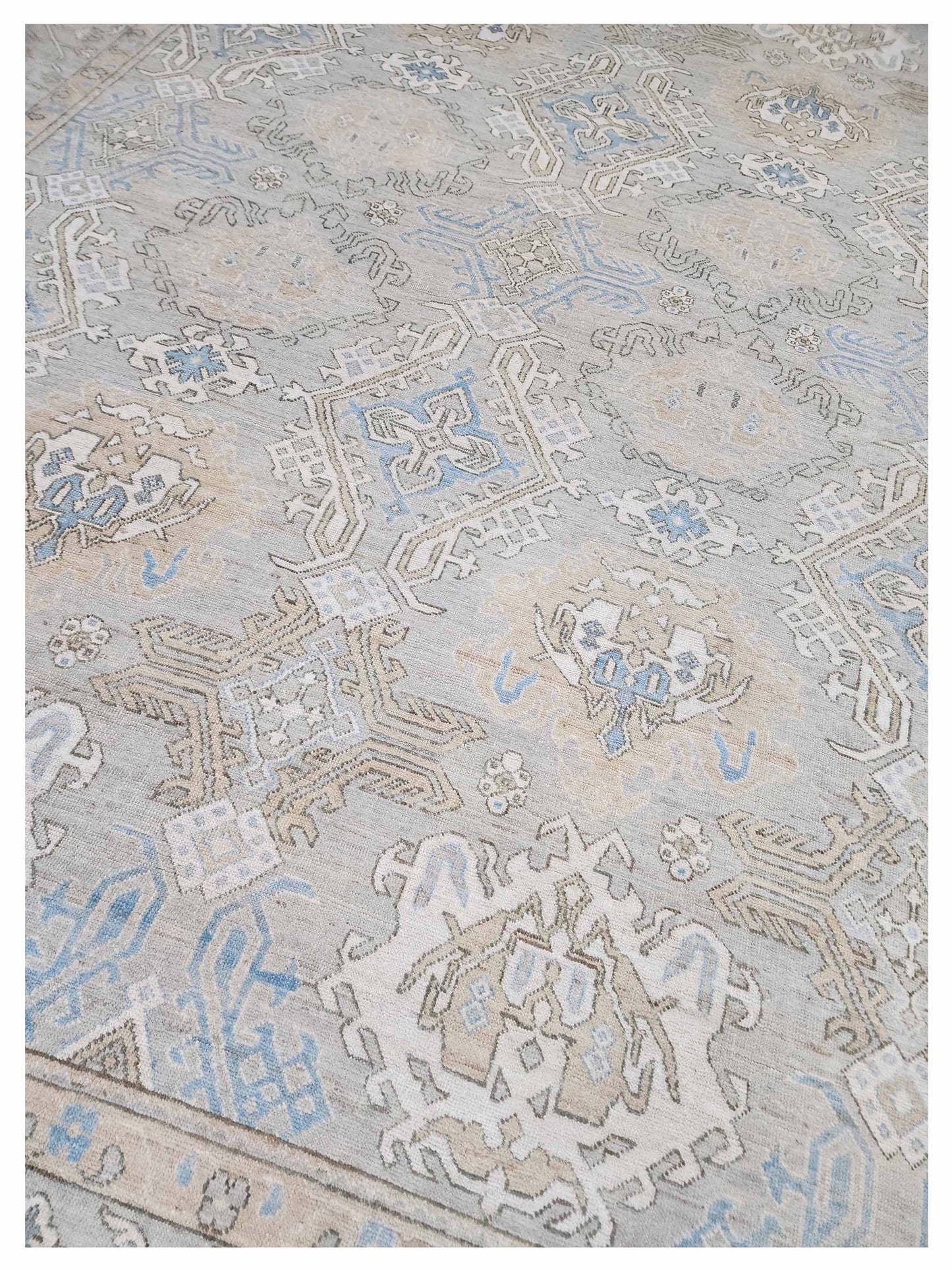 Artisan Pindi  Silver  Traditional Knotted Rug