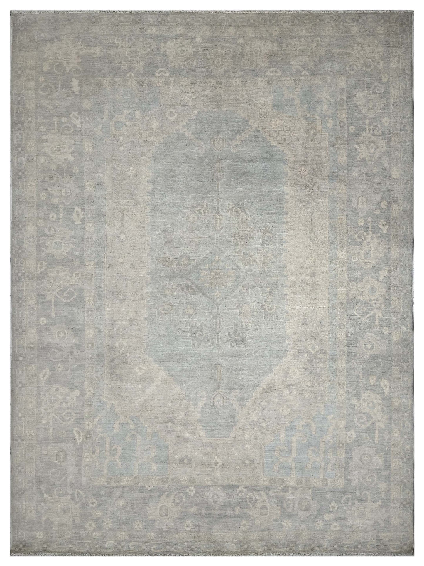 Artisan Patricia 318228 Lt.Blue Traditional Knotted Rug