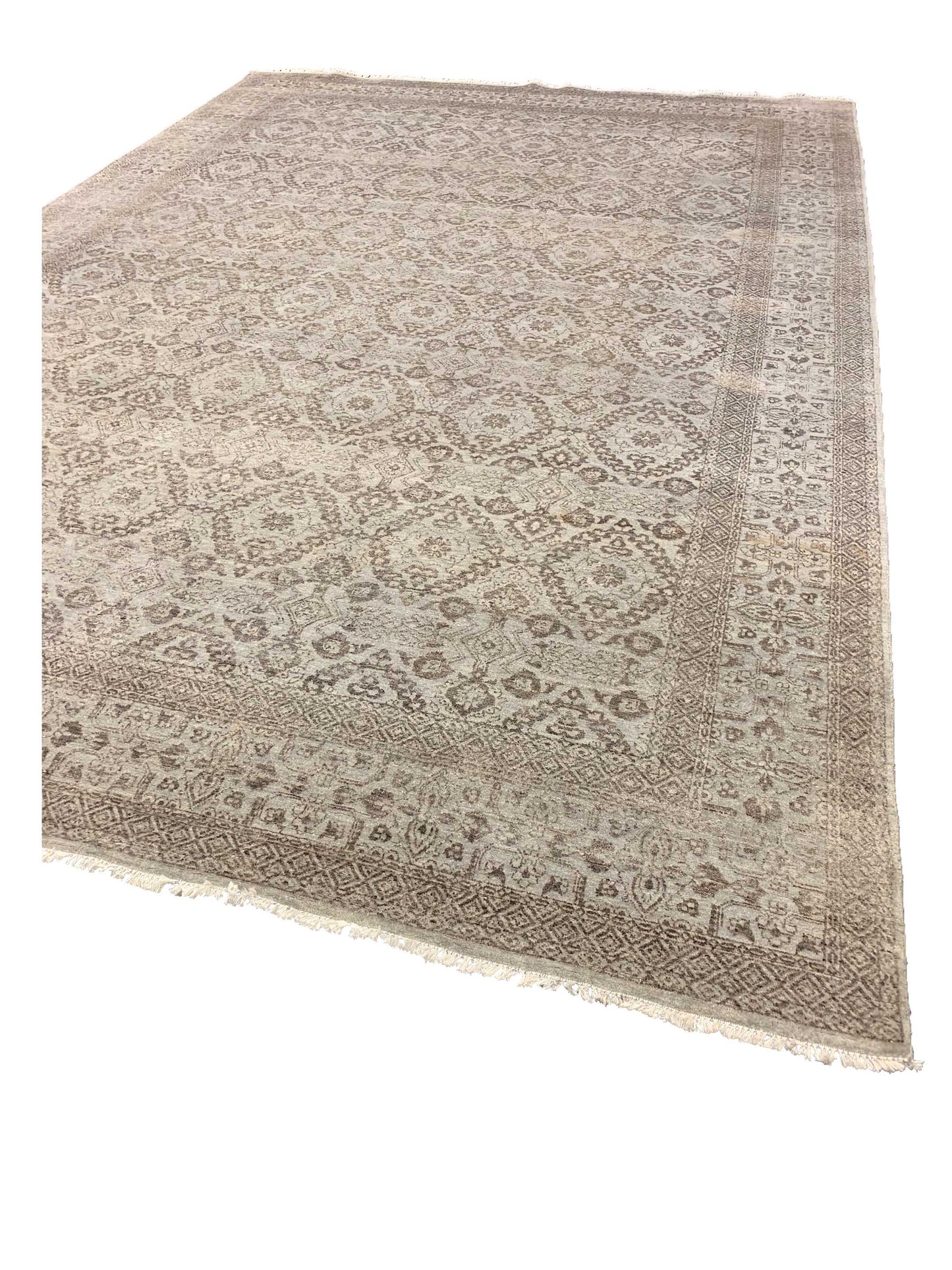 Artisan Victoria  Silver  Modern Knotted Rug