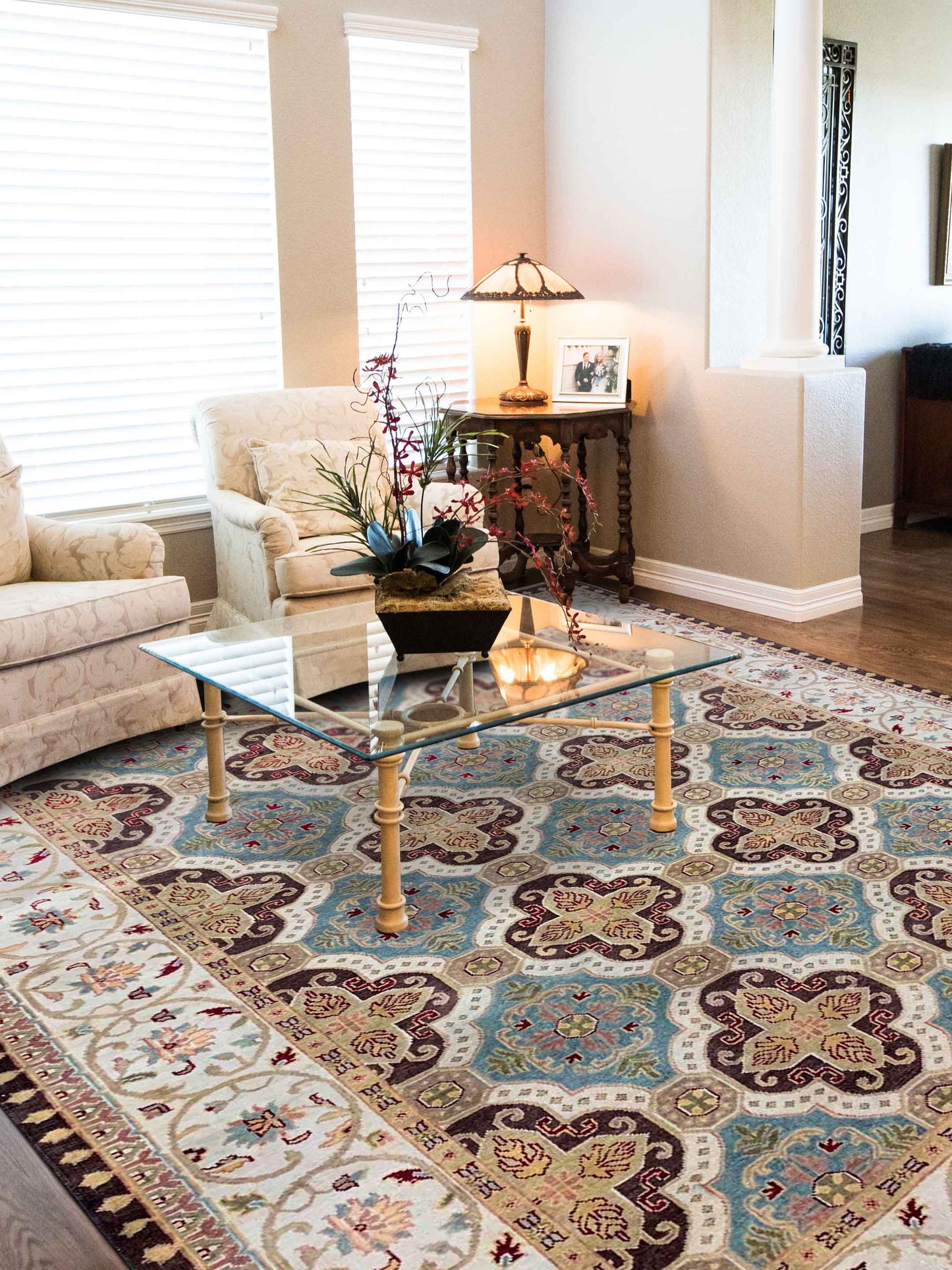 Artisan Cameron  Charcoal Ivory Traditional Knotted Rug