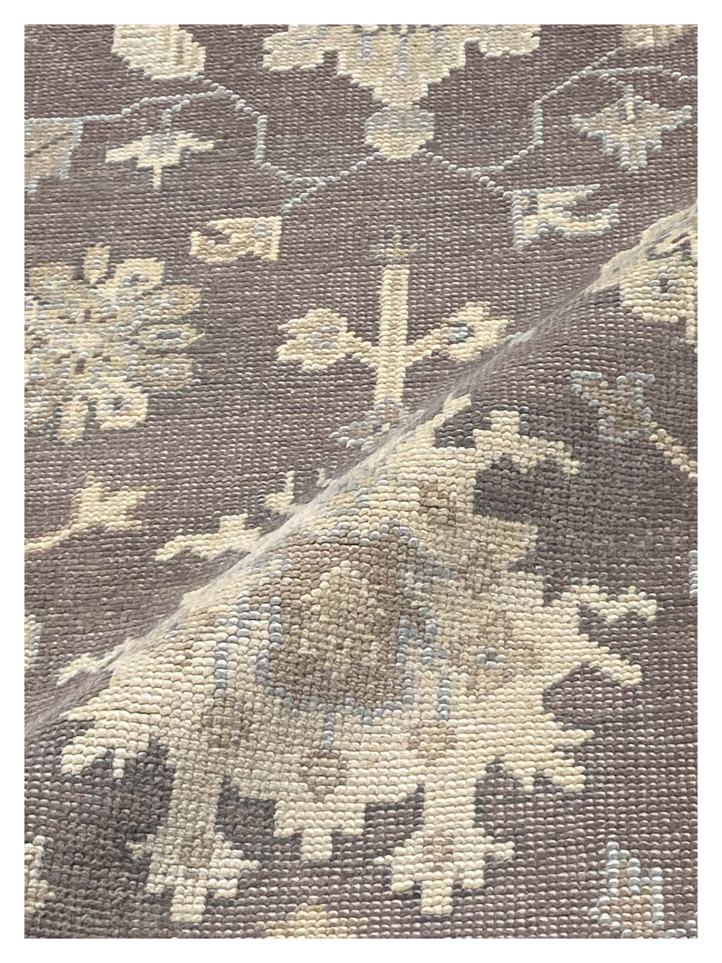 Artisan Emma  Pewter Beige Traditional Knotted Rug