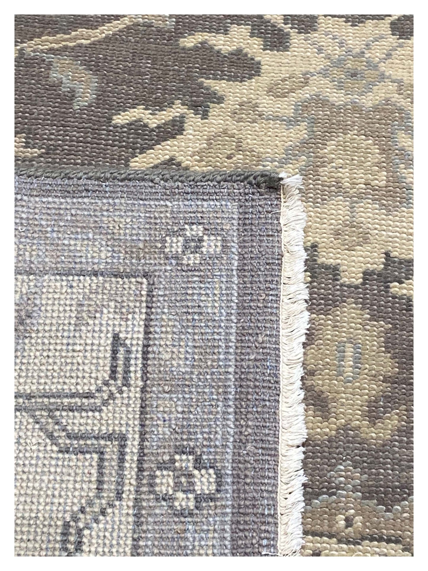 Artisan Emma  Pewter Beige Traditional Knotted Rug