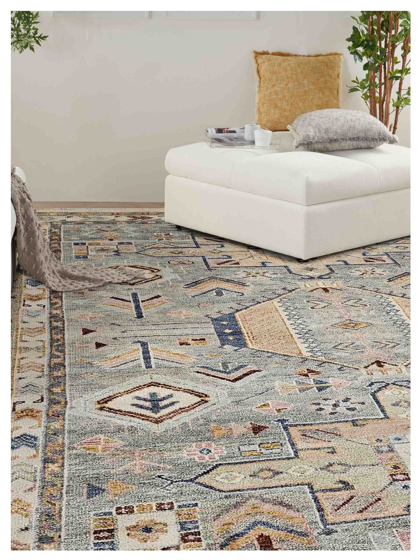 Artisan Felicity  Grey Peach Traditional Knotted Rug