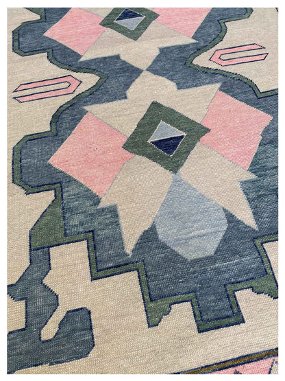 Artisan Blossom  Ivory Grey Traditional Knotted Rug