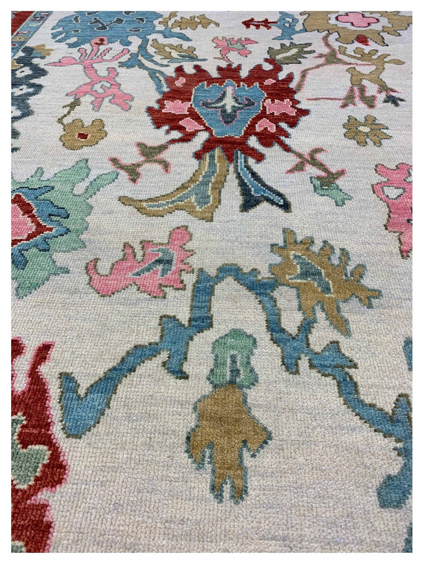 Artisan Blossom-2  Ivory Red Traditional Knotted Rug