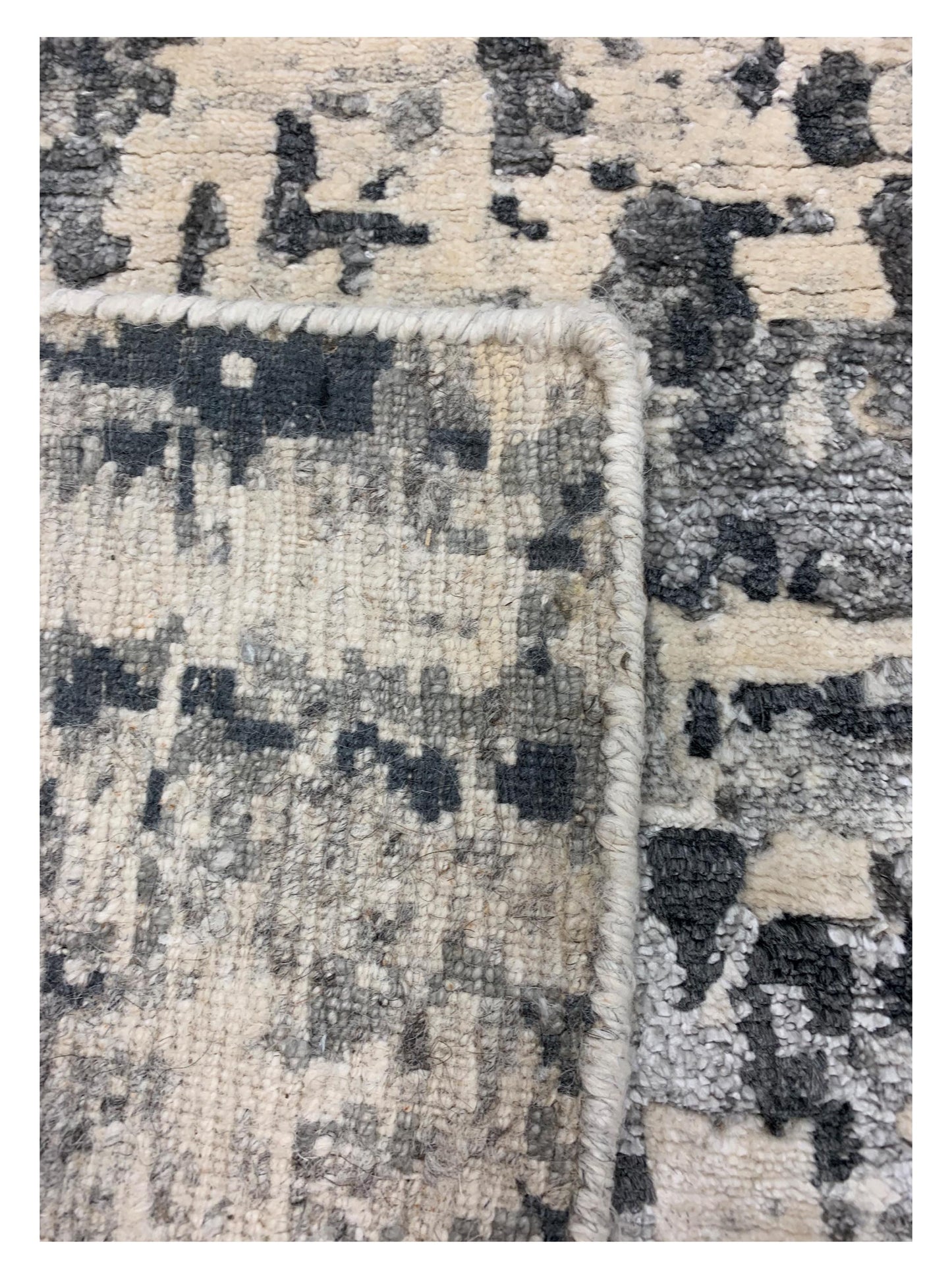 Artisan Mary  Ivory Natural Contemporary Knotted Rug