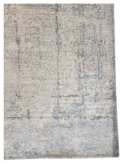 Artisan Mary Silver Blue Contemporary Knotted Rug