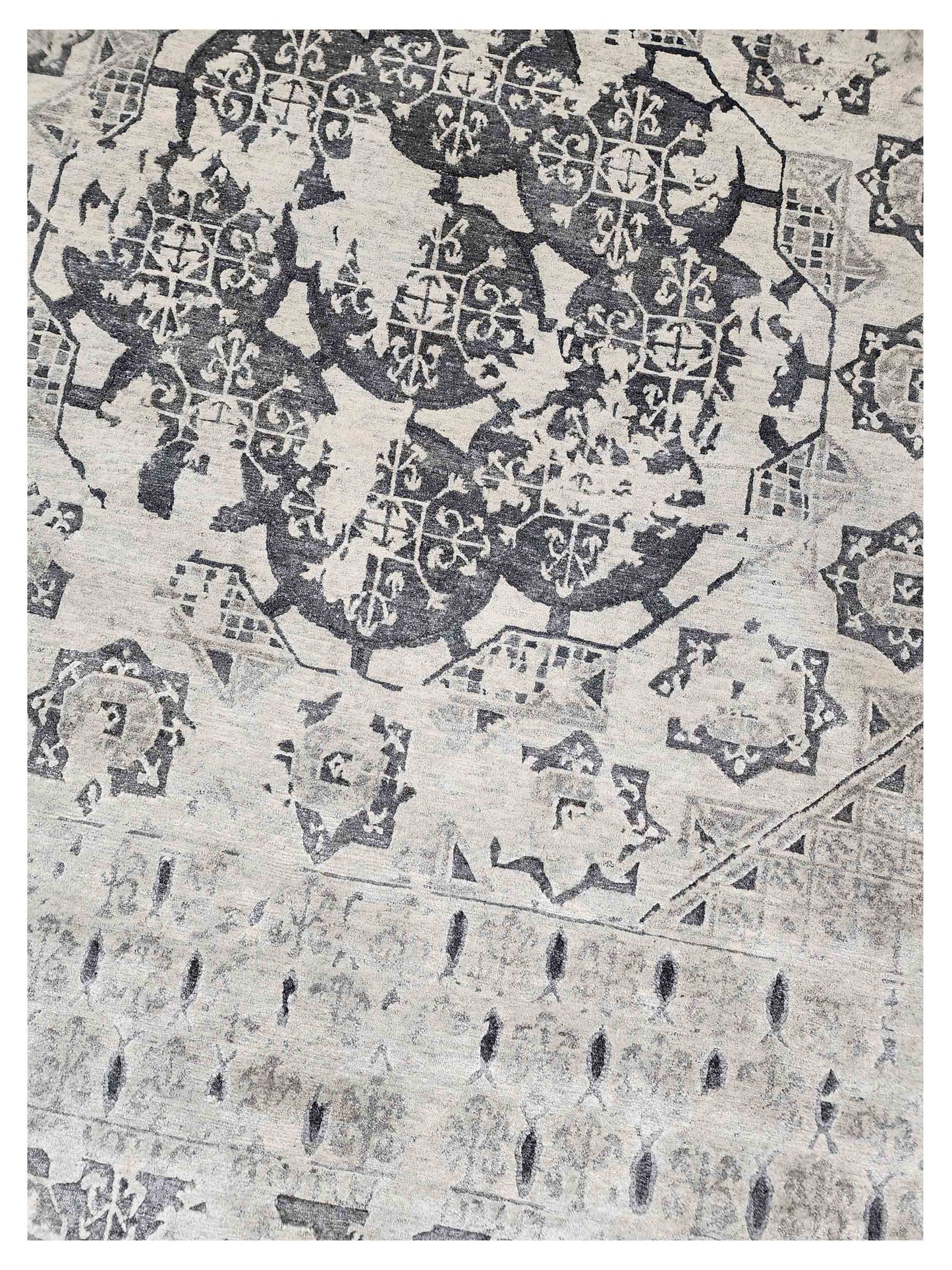 Artisan Mary  Ivory  Contemporary Knotted Rug