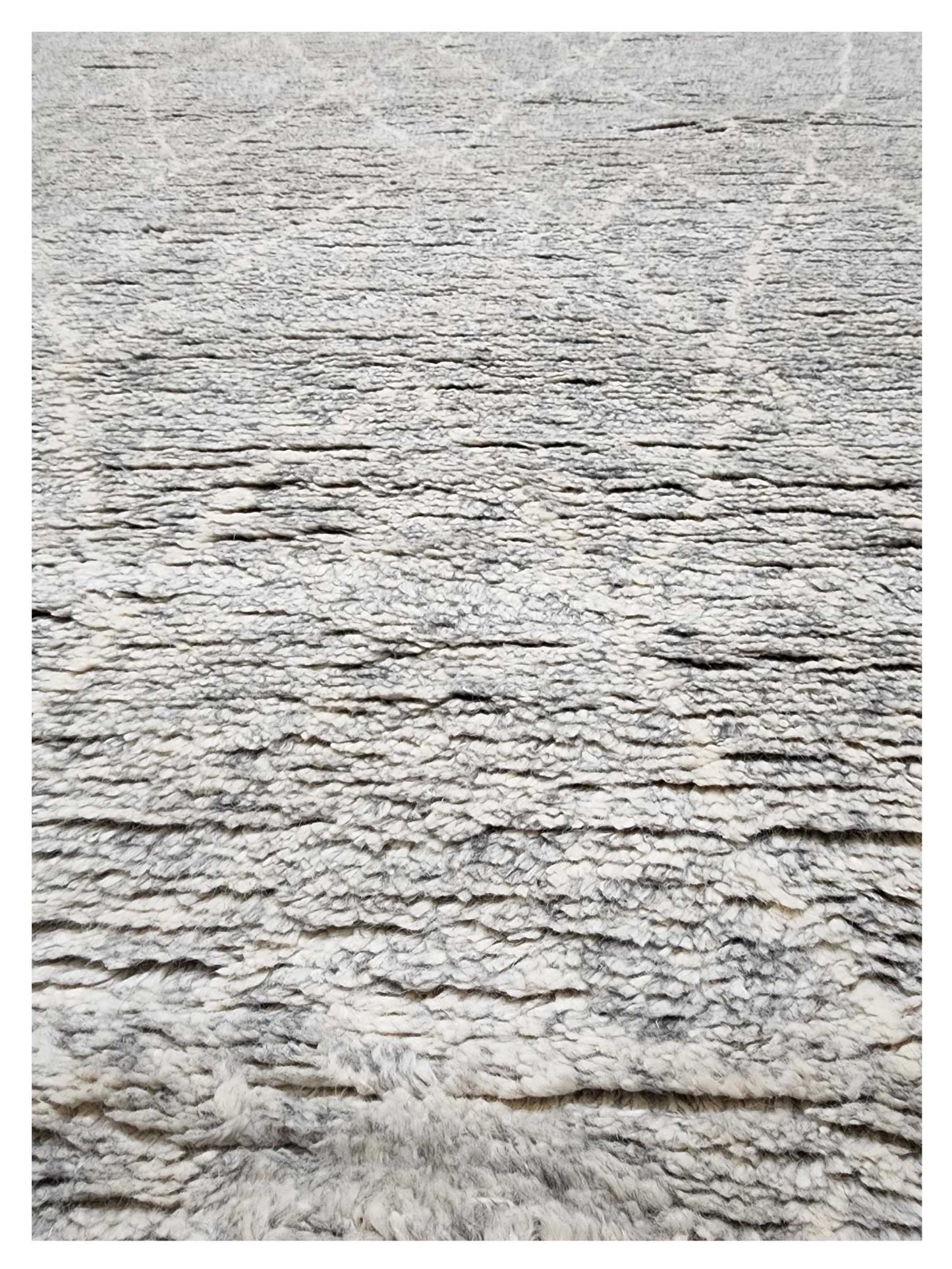 Artisan Marion  White Sand  Transitional Knotted Rug