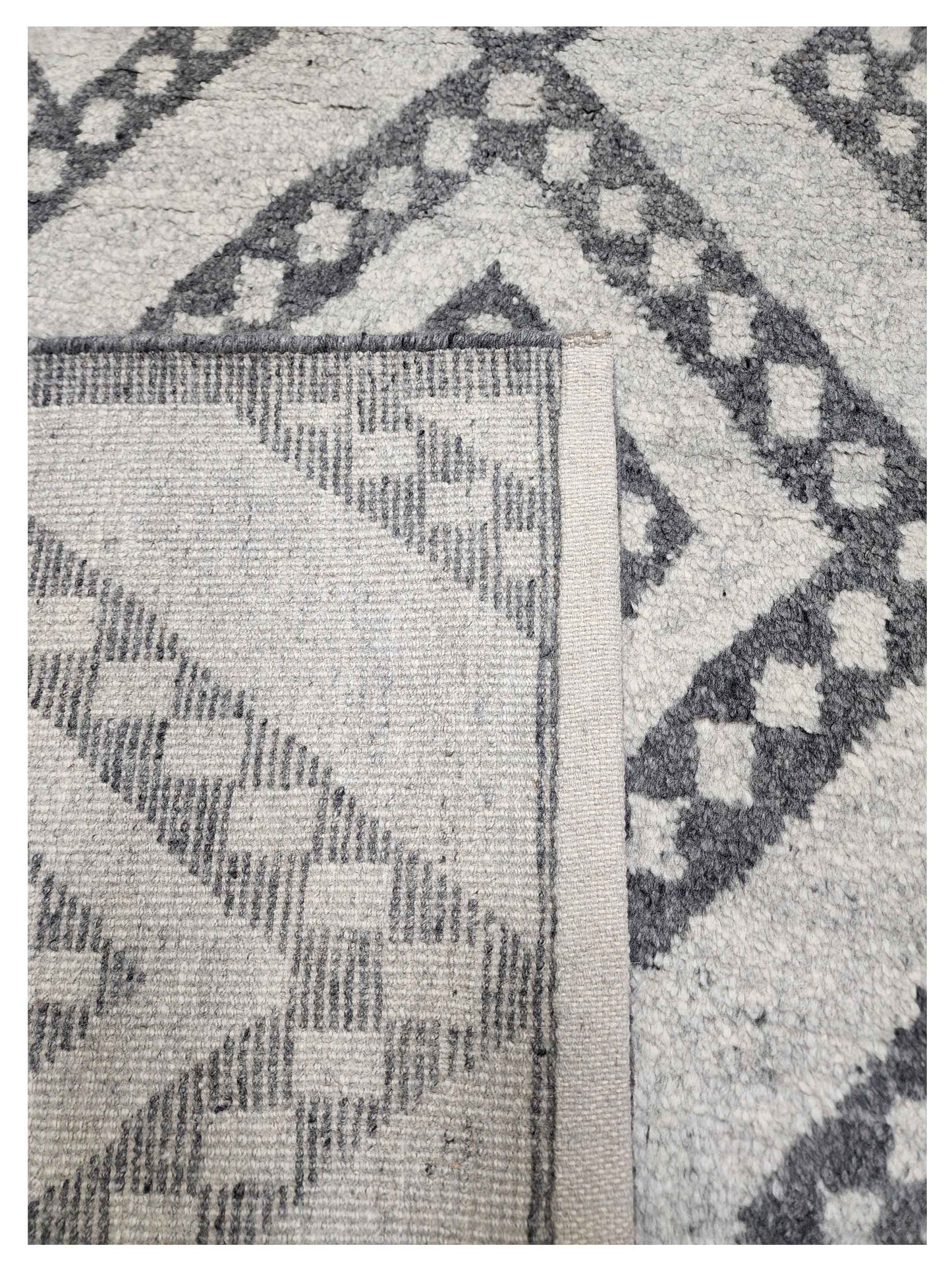 Artisan Marion  Grey Black Transitional Knotted Rug