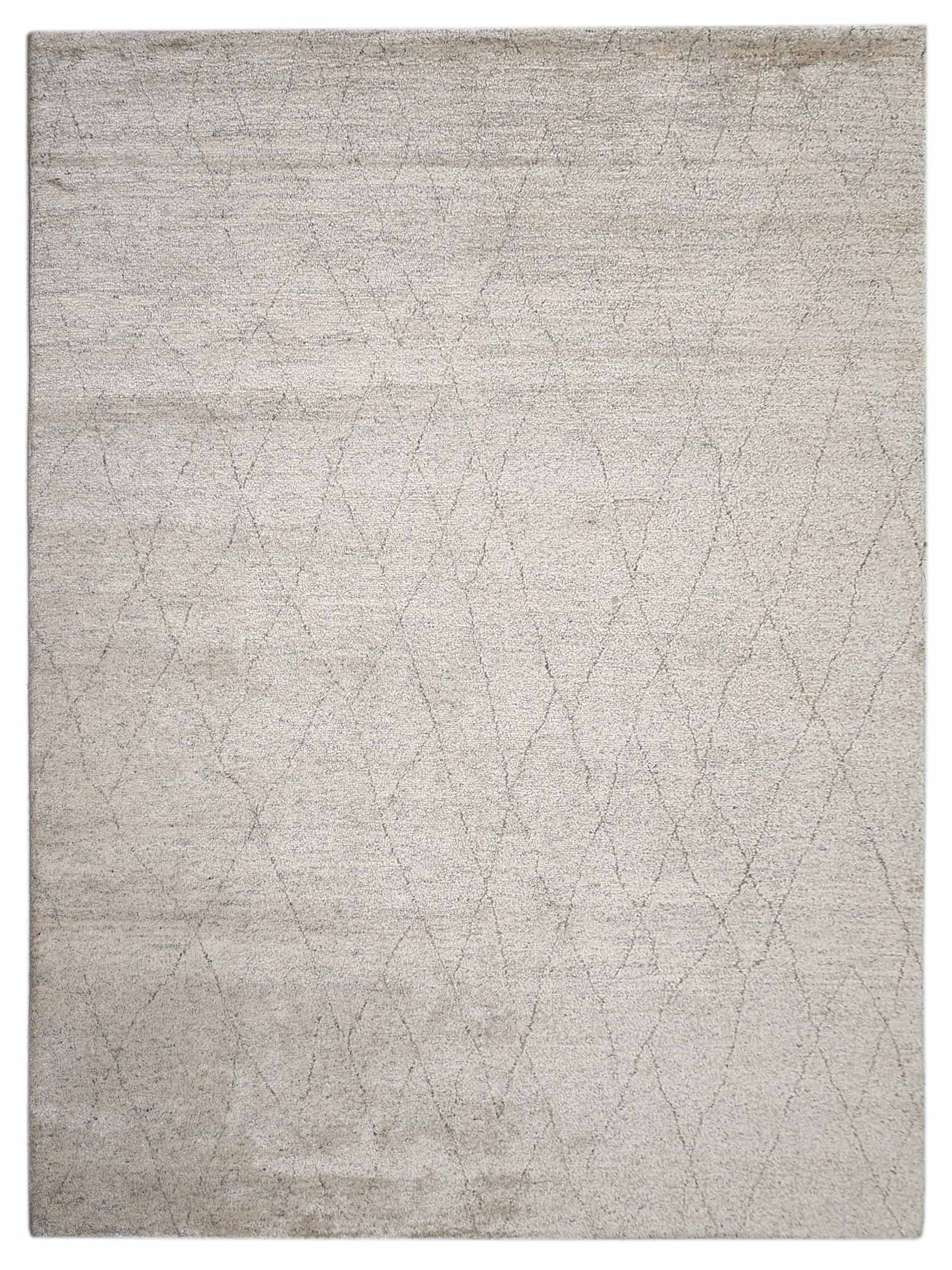 Artisan Marion MO-252 Ivory Transitional Knotted Rug