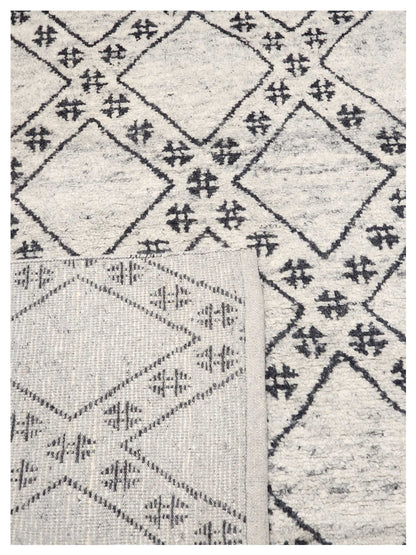 Artisan Marion  Silver  Transitional Knotted Rug