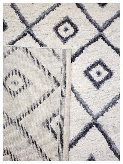 Artisan Marion  Ivory Grey Transitional Knotted Rug