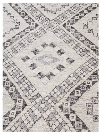 Artisan Marion  Dk.Grey Ivory Transitional Knotted Rug
