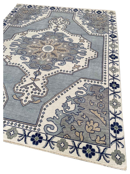 Artisan Blossom  Grey  Traditional Knotted Rug