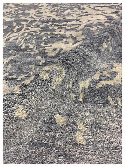 Artisan Samantha  Grey Ivory Transitional Knotted Rug
