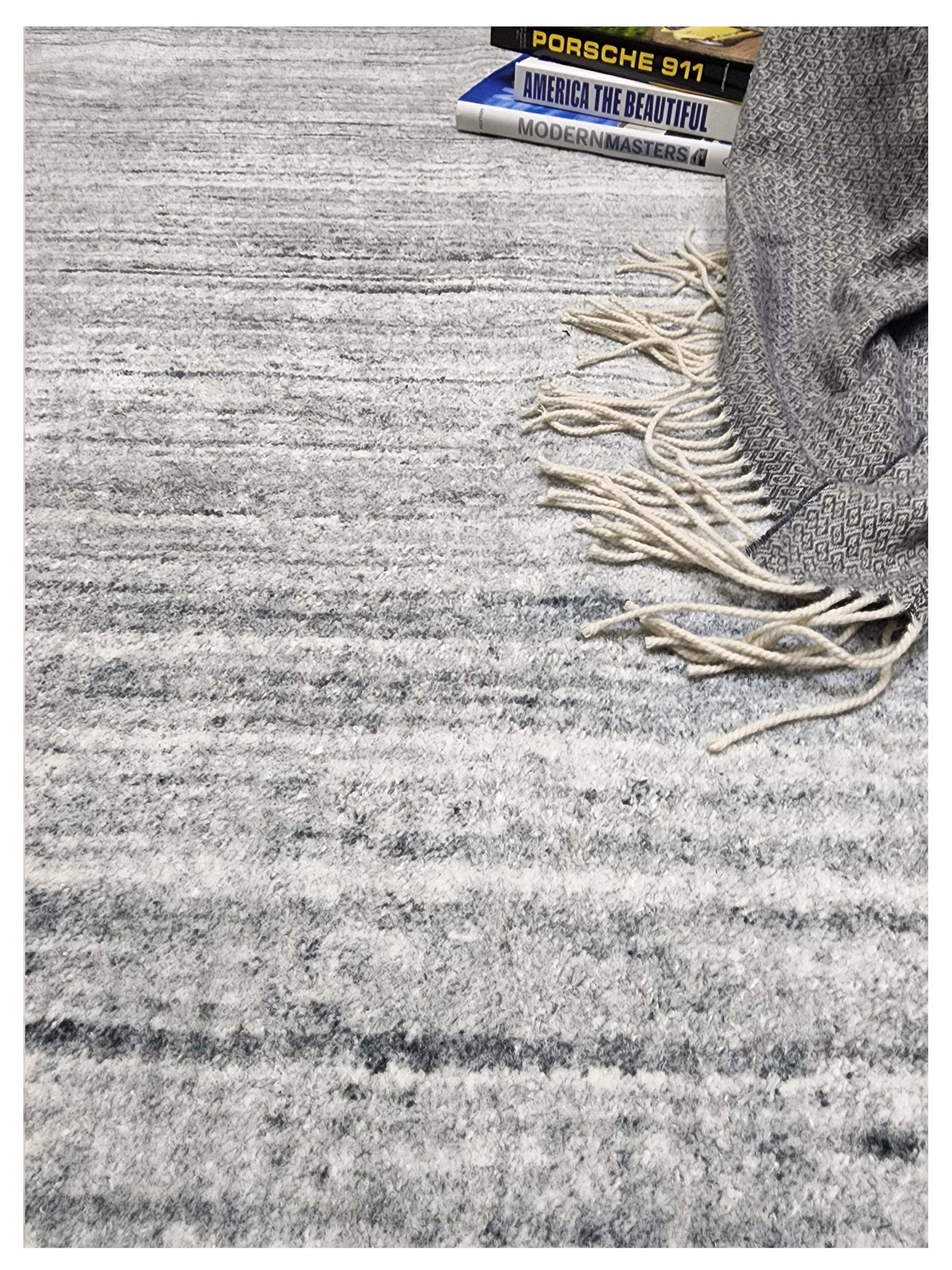 Artisan Liv  Grey Silver Transitional Loom Rug