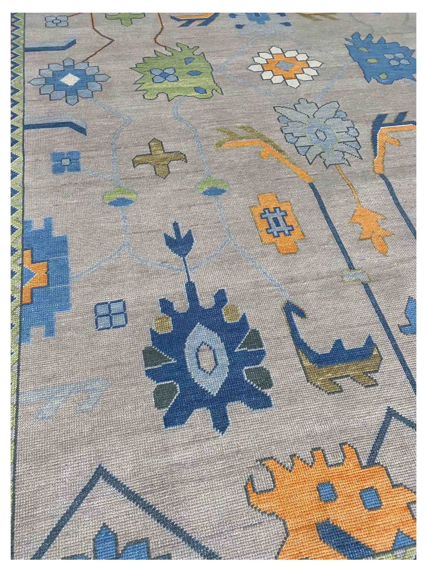 Artisan Blossom-2  Camel Grey Traditional Knotted Rug