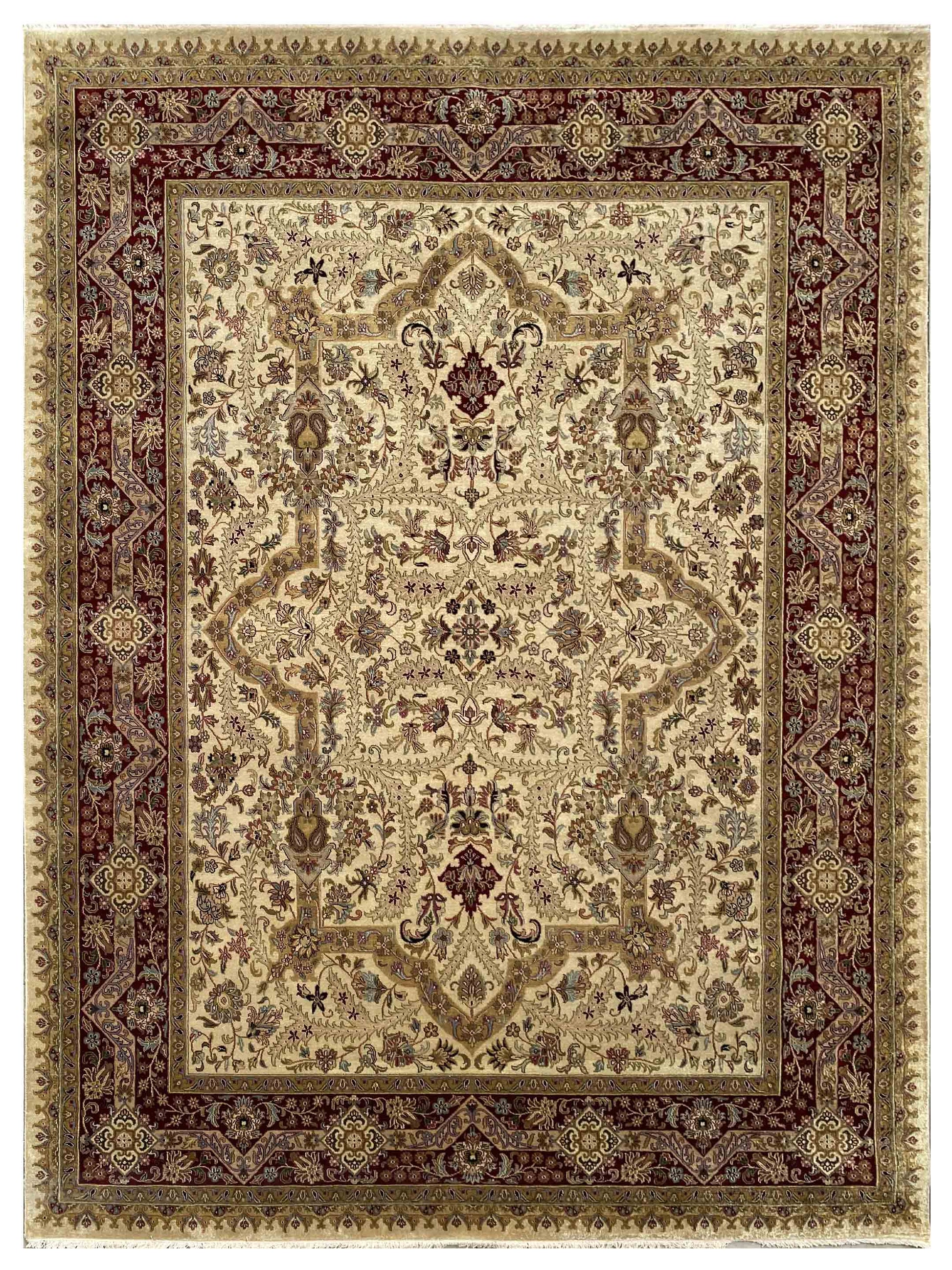 Artisan Lynda S-20 Ivory Traditional Knotted Rug