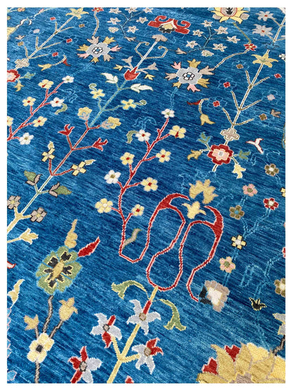 Artisan Cameron  Blue  Traditional Knotted Rug