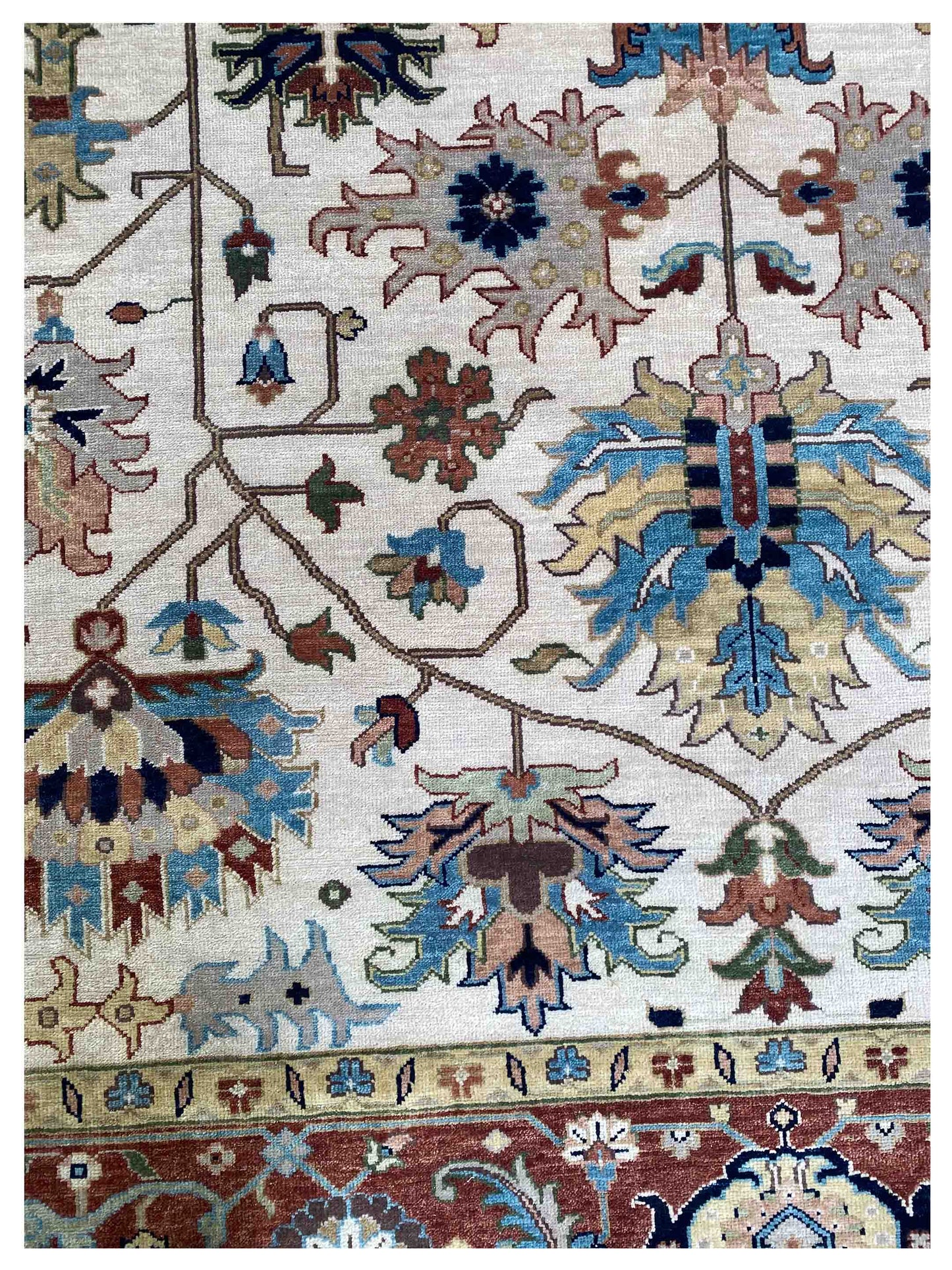 Artisan Sarapi  Ivory Rust Traditional Knotted Rug