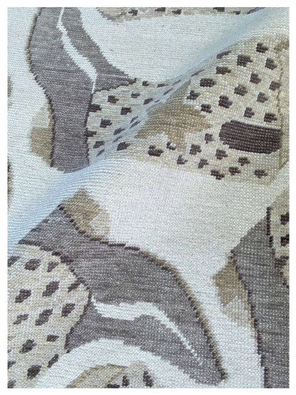 Artisan Blossom  Beige  Modern Knotted Rug