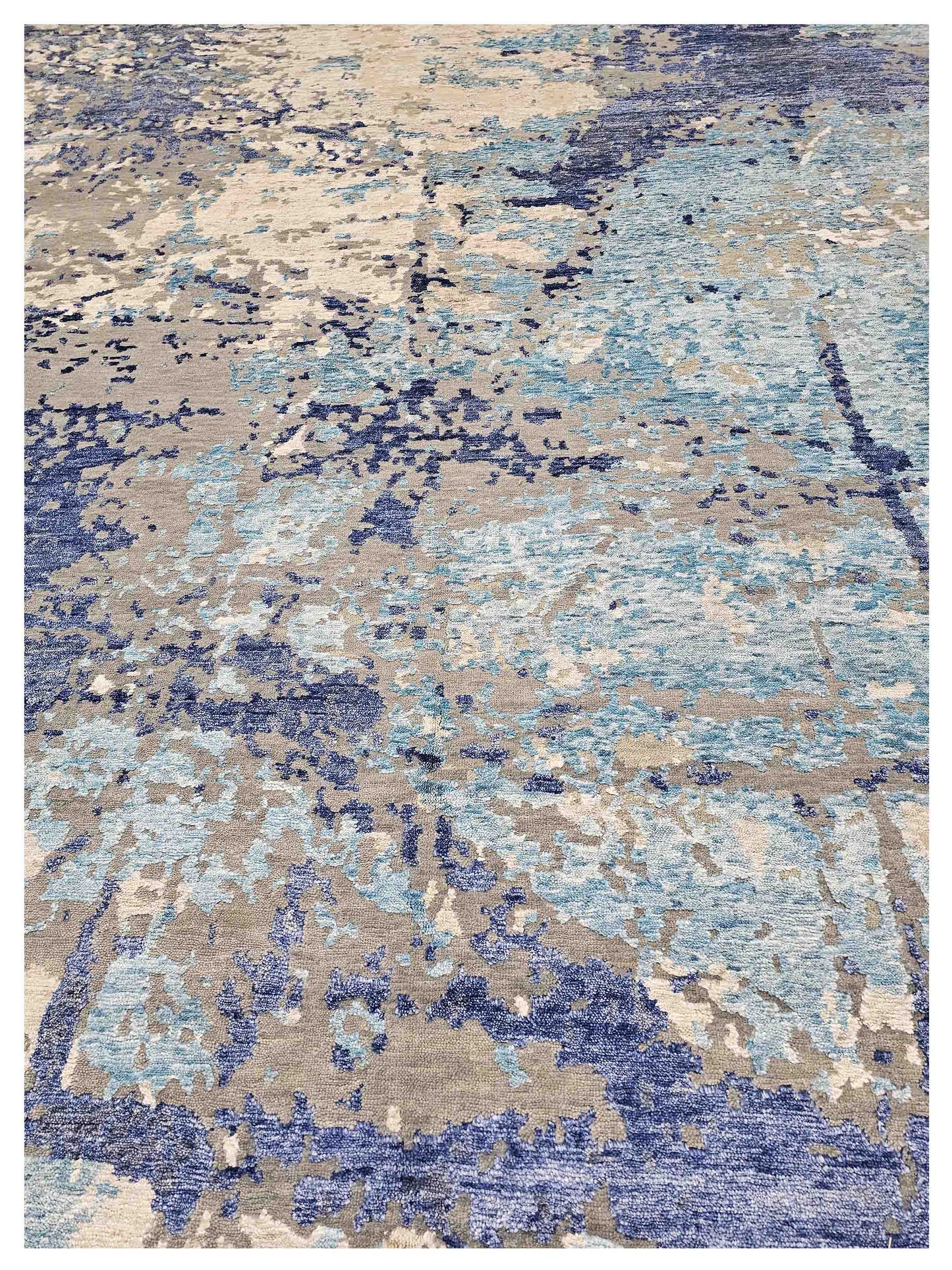 Artisan Tawny  Silver Blue Transitional Knotted Rug
