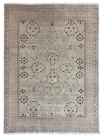 Artisan Uma Lt.Grey Traditional Knotted Rug - Rugs - Artisan - Atlanta Designer Rugs