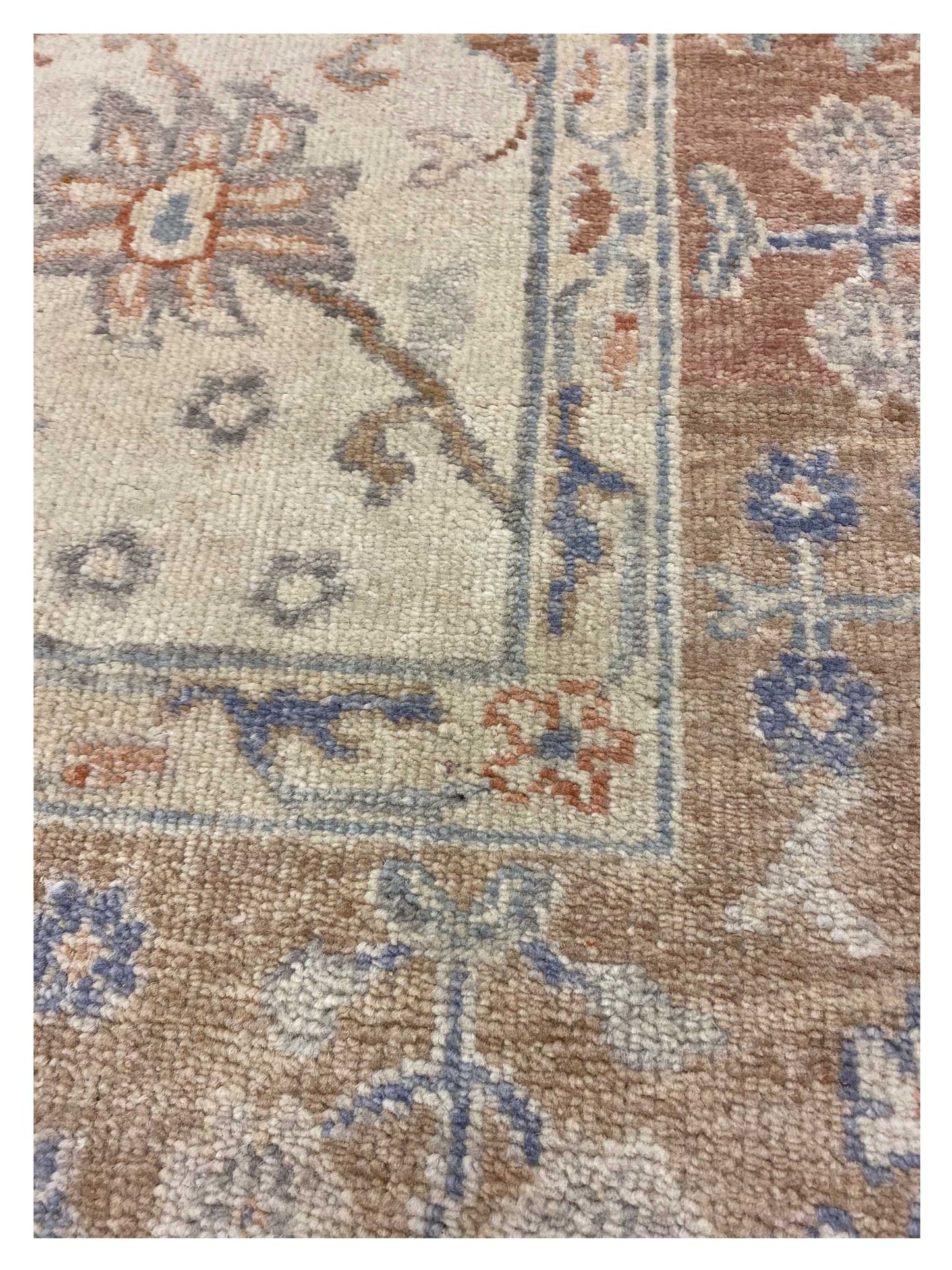 Artisan Julie  Beige Coral Traditional Knotted Rug