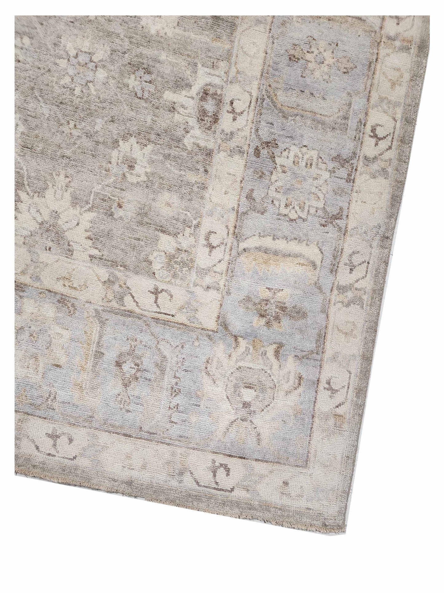 Artisan Julie  Grey Silver Traditional Knotted Rug