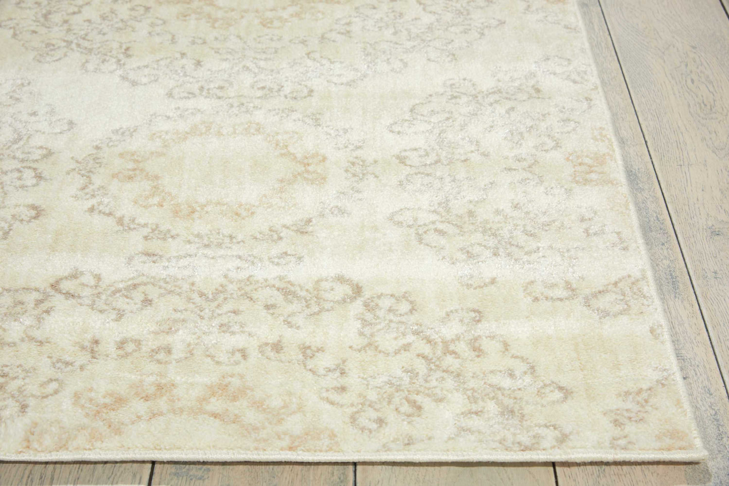 Nourison Home Tranquility TNQ03 Ivory  Transitional Machinemade Rug