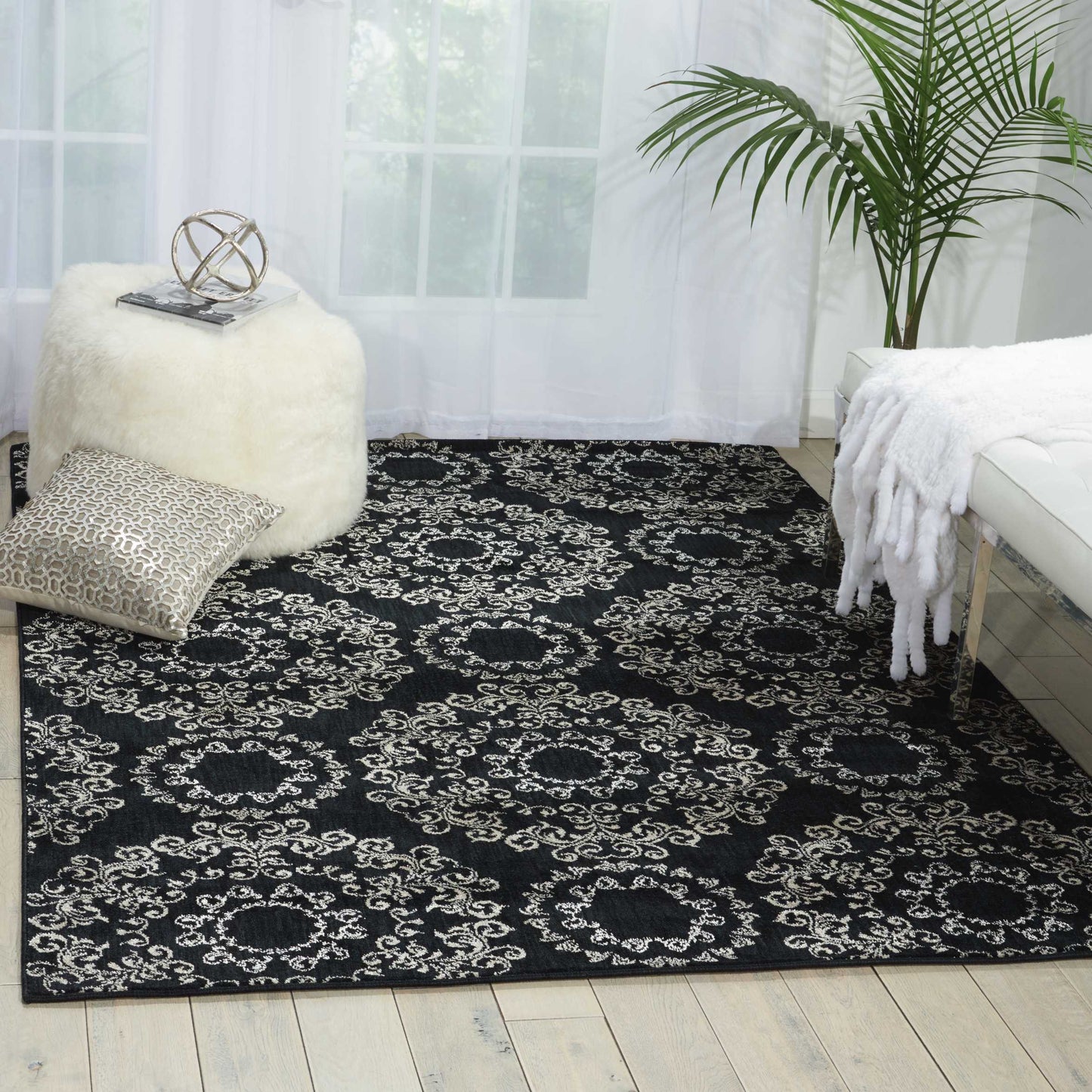 Nourison Home Tranquility TNQ03 Black  Transitional Machinemade Rug