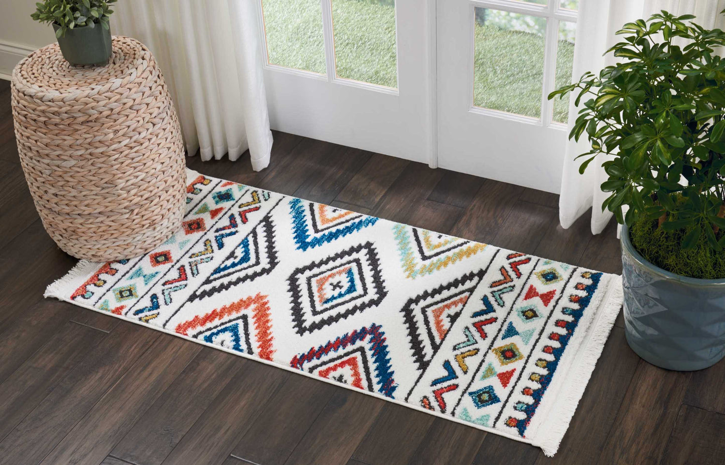 Nourison Home South Western NAV06 White  Transitional Machinemade Rug