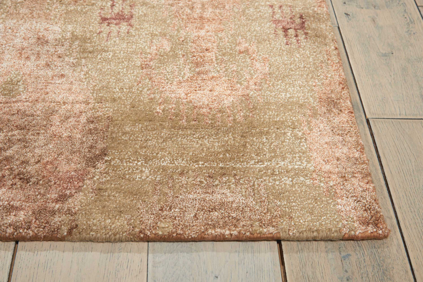 Nourison Home Silk Shadows SHA08 Sand  Transitional Knotted Rug
