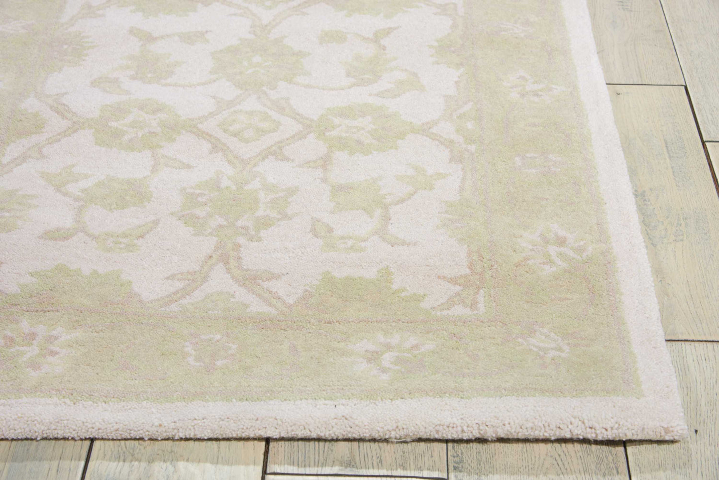 Nourison Home Zephyr ZEP01 Ivory Green  Traditional Tufted Rug